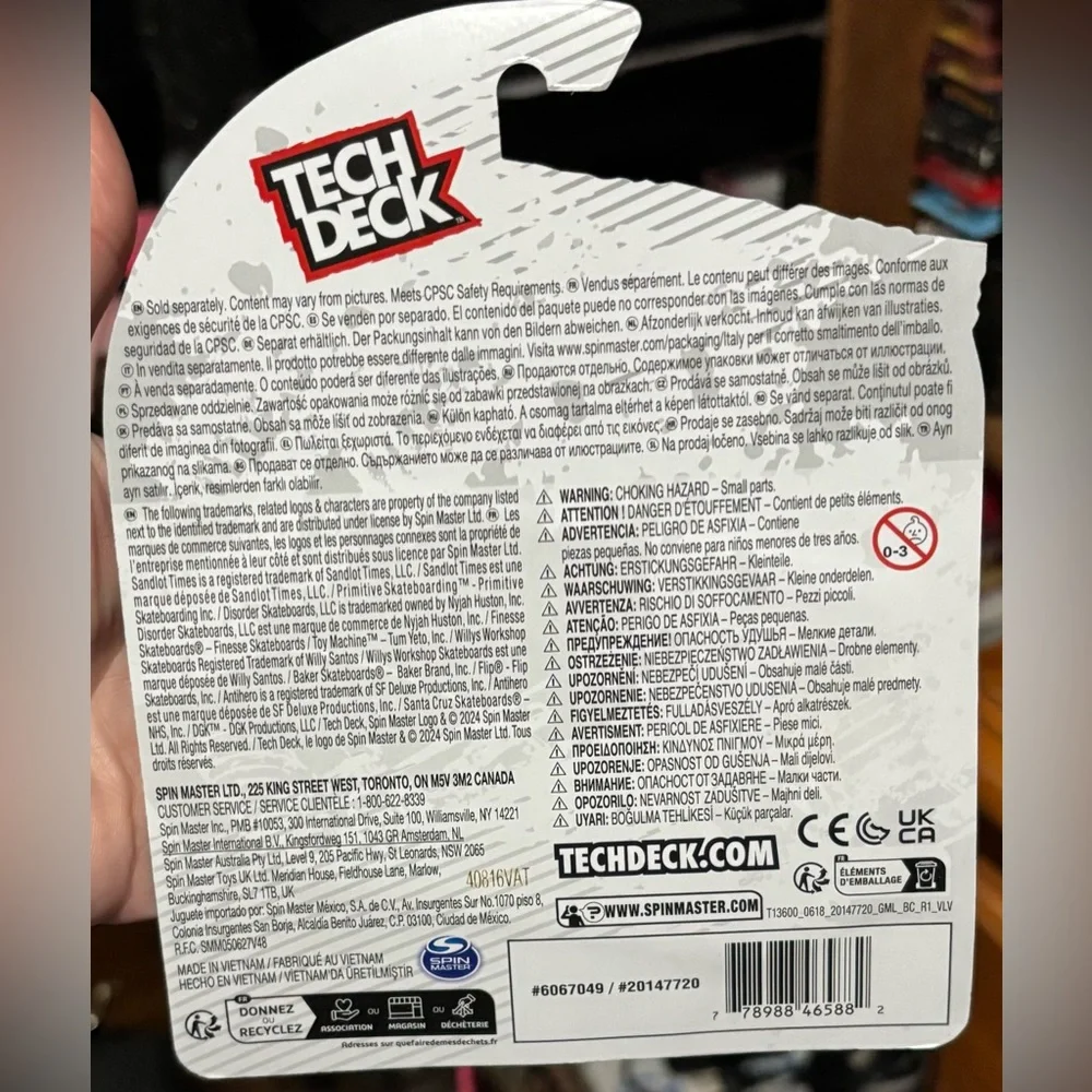 Tech Deck Ultra Rare Flip Monkey Fingerboard & Decals - Picture 2 of 2